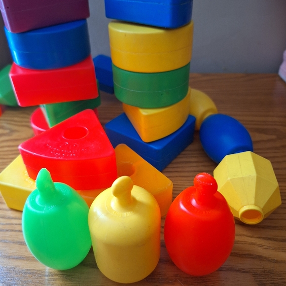 Vintage Fisherprice baby blocks - Picture 5 of 5